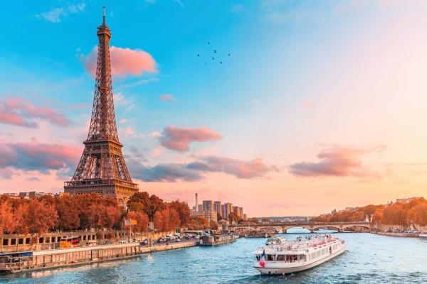 PASQUA A PARIGI 17 APRILE 