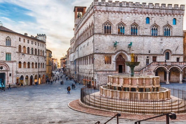 MERAVIGLIOSA UMBRIA CON LE FONTI DEL CLITUNNO