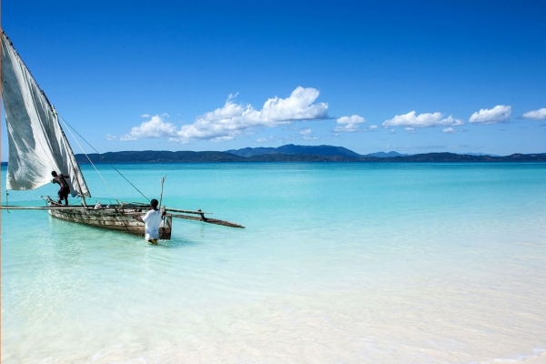 MADAGASCAR BRAVO ANDILANA BEACH 